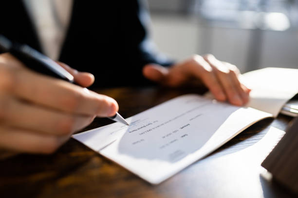 How a Lawyer for Cheque Bounce Matter Can Help